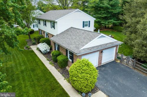 367 Teddy Ave, Lancaster, PA 17601-3635