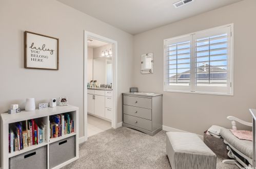 6544 Hvn Maple Dr, Taylorsville UT 84081-4162 exterior