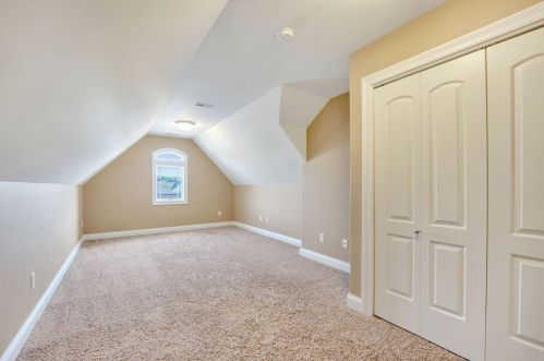 1100 Hyde Park, Crown Point IN 46307-7881 exterior