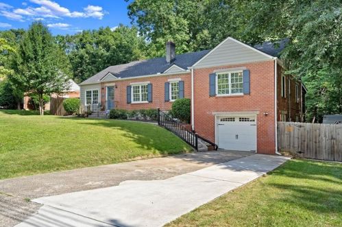 639 Cofield Dr, Atlanta, GA 30354-1001