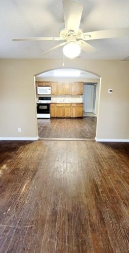 1110 Thorpe Springs Rd, Granbury TX  76048-1530 exterior