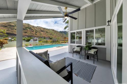 6847 Niumalu Loop, Honolulu HI  96825-1642 exterior