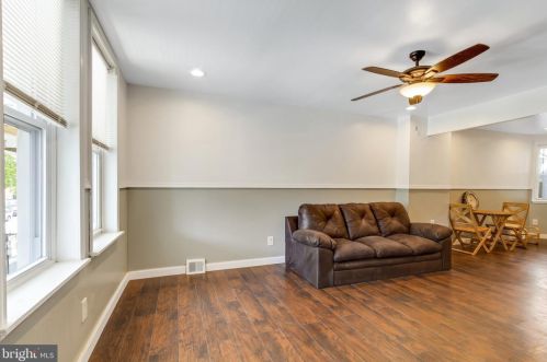 5215 10th St, Philadelphia PA  19141-4009 exterior