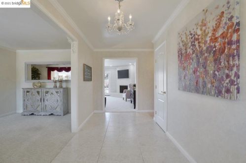 23 Kirkwood Ct, Concord CA  94521-1427 exterior