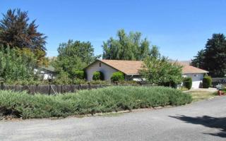 3109 Ditter Dr, Yakima, WA 98902-1608