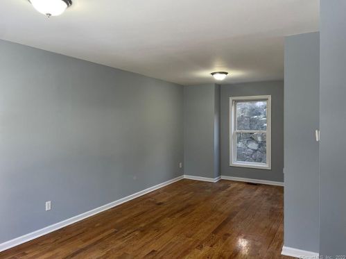 6 Lexington Ave, Norwalk CT  06854-4323 exterior