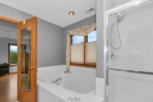 2504 Ventura Dr, Plainfield, IL 60586-8443