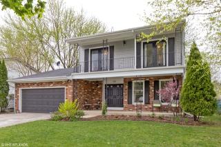 205 Sunshine Dr, Lemont IL  60490-1543 exterior