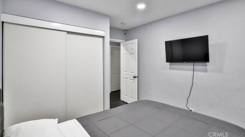 1555 Kimberly Ave, Anaheim CA  92802-2707 exterior