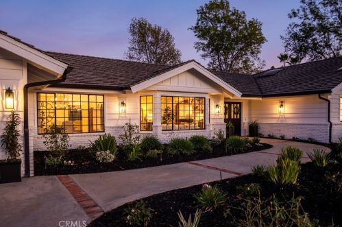 1232 Pleiades Dr, Vista CA  92084-6531 exterior