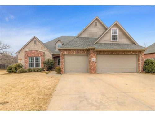 9067 118th Pl, Bixby, OK 74008-1808
