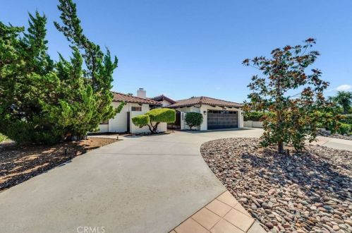 28229 Glenmeade Way, Escondido, CA 92026-6639