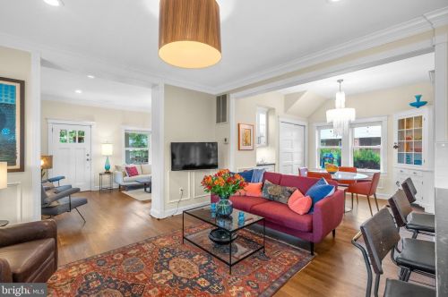 8409 Grove St, Silver Spring MD 20910-4761 exterior