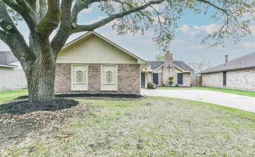 10825 Idlewood Dr, Morgans Point, TX 77571-4365