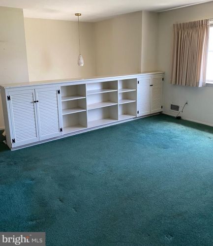 41 Bayberry Rd, Trenton NJ 08618-1023 exterior