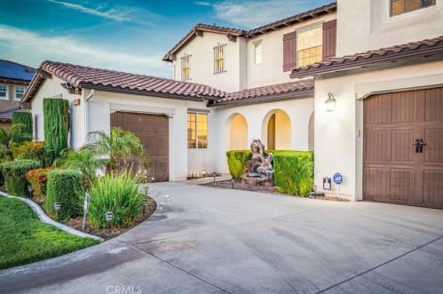 16352 Sierra Heights Dr, Riverside CA  92503-8457 exterior