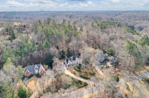 1775 Brandon Hall Dr, Atlanta GA  30350-3706 exterior