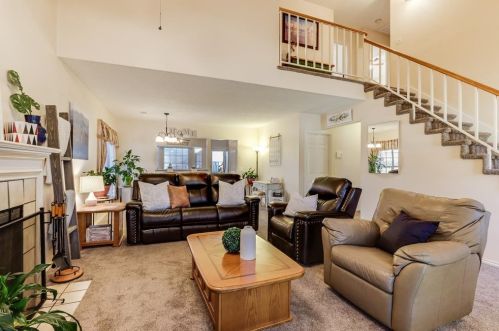 301 Chapman St, Cedar Hill TX 75104-4941 exterior