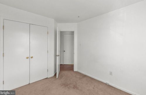 6100 Cliffside Trl, Columbia MD 21045-7412 exterior