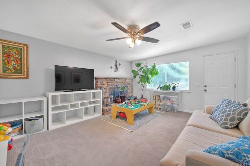 4046 Columbia Ave, Riverside CA  92501-1526 exterior