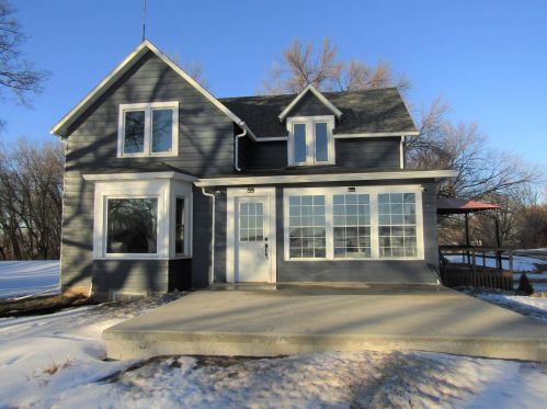 4136 180th St, Montevideo, MN 56265-4421