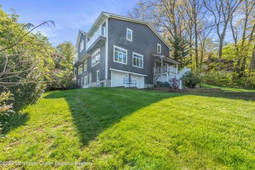 1 Auditorium Dr, Atlantic Highlands, NJ 07716-1539