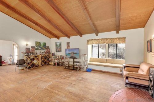 2212 Sonora Way, Ramona, CA 92065-1633
