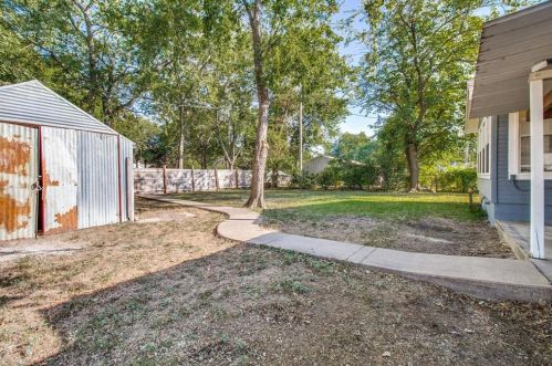 406 Carter St, Whitewright TX 75491-2704 exterior