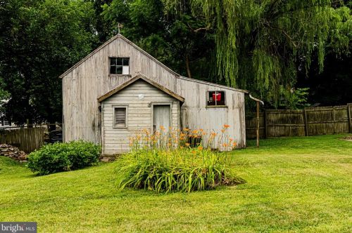 59 East St, Carlisle PA  17013-2505 exterior