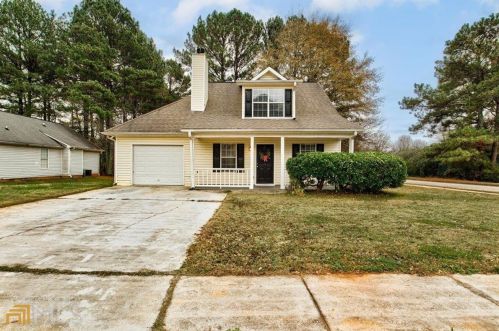 1438 Hampton Dr, Hampton, GA 30228-3130