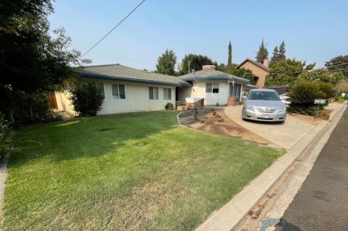 2504 Oakhurst Dr, Valley Home, CA 95361-2216