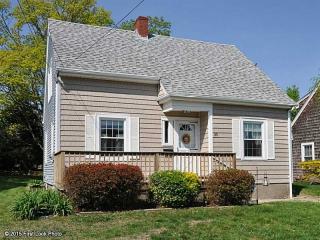 30 Dewey Ave, Tiverton, RI 02878-2006