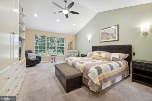 7 Stratford Garden Ct, Silver Spring MD exterior