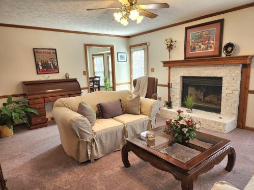 1720 Annette Ct, Lithia Springs, GA 30122-2253