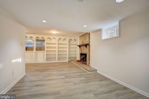 1606 Northcrest Dr, Silver Spring MD 20904-1456 exterior