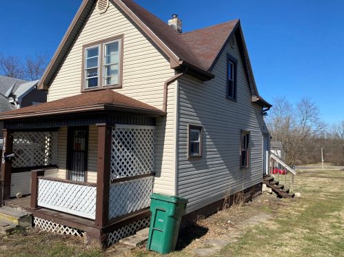 1660 Summit St, Springfield, OH 45503-4557