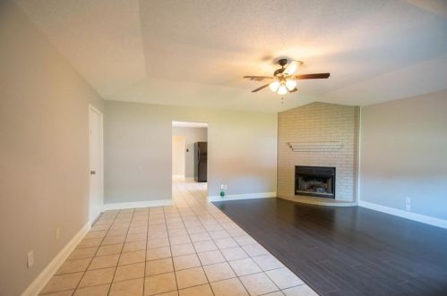 709 Nightingale Cir, Midlothian TX  76063-1587 exterior
