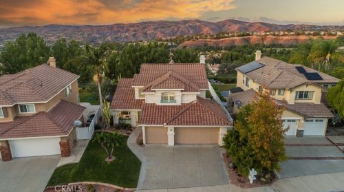 8245 Park Terrace Ln, Anaheim, CA 92808-2510