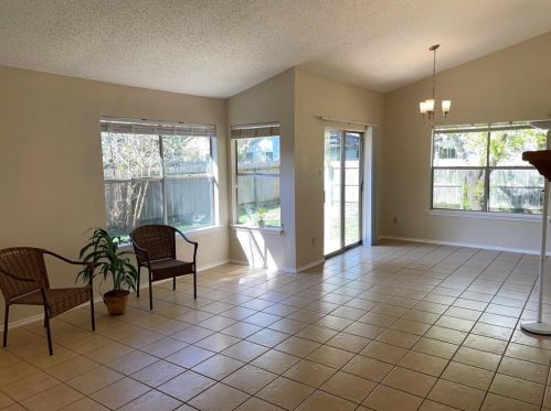 9614 Curlew Dr, Austin TX  78748-5806 exterior