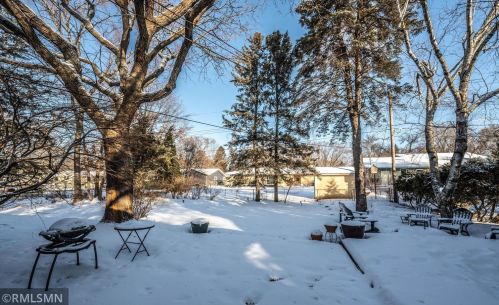 2437 Hillside Rd, Saint Paul MN  55110-5535 exterior