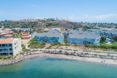 4735 Beachwood Ct, Carlsbad, CA 92008-4290