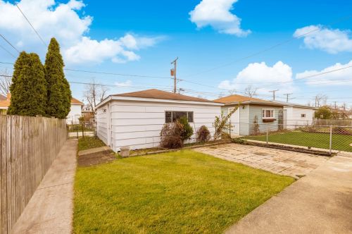 1514 Highland Ave, Forest View IL  60402-1426 exterior