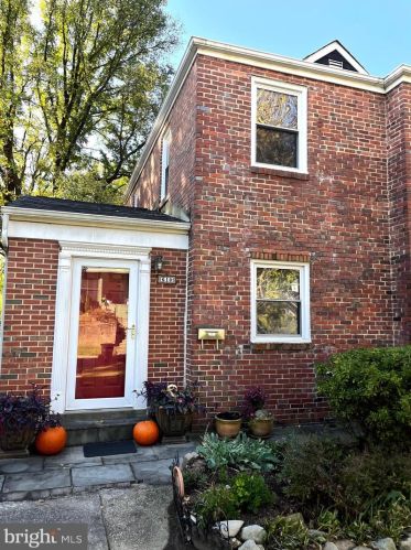 610 Ritchie Ave, Silver Spring MD  20910-5239 exterior