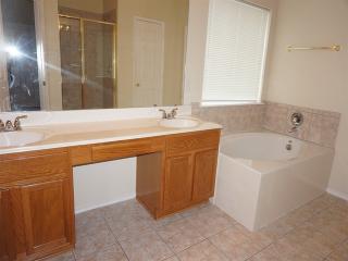 8317 Rolling Rock Dr, Fort Worth TX  76123-1891 exterior