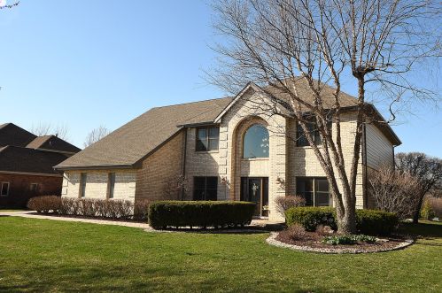 12032 Sarkis Dr, Mokena, IL 60448-8740