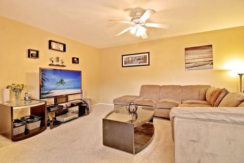 112 Westminster Pl, Flemington, NJ 08822-1816