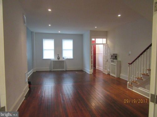 947 2nd St, Philadelphia, PA 19147-2312