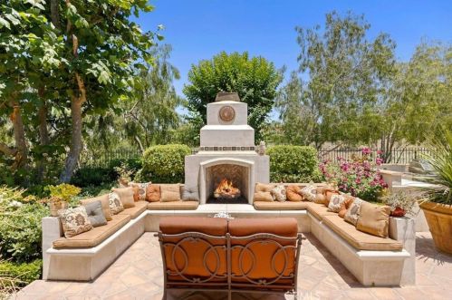 50 Golden Eagle, Irvine CA  92603-0308 exterior