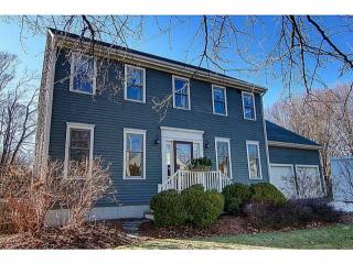47 Chapel Rd, Barrington, RI 02806-1937