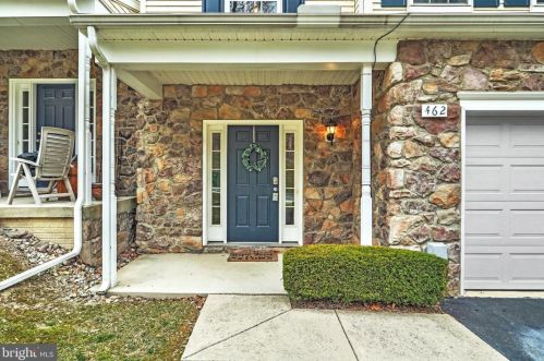 462 Marion Rd, York, PA 17406-1561